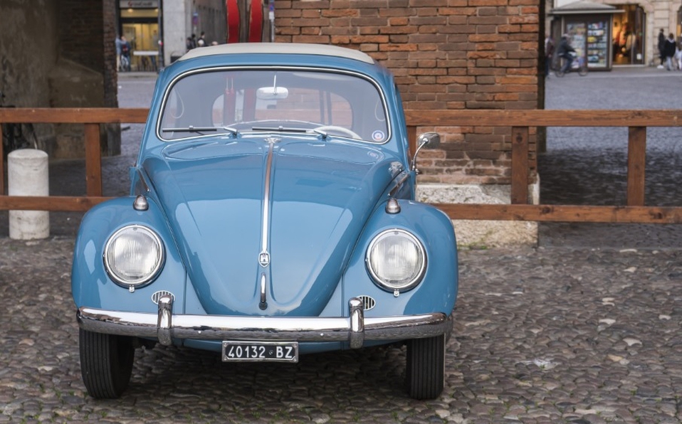 Käfer, Poncho y Pulga… los otros nombres del Vocho de Volkswagen mile.io/2Bu06fS