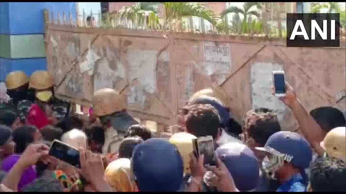 North 24 Parganas: Locals created ruckus outside the Block Development Office (BDO) of Deganga alleging that they haven't received compensation announced by West Bengal Government on damages caused by #CycloneAmphan.