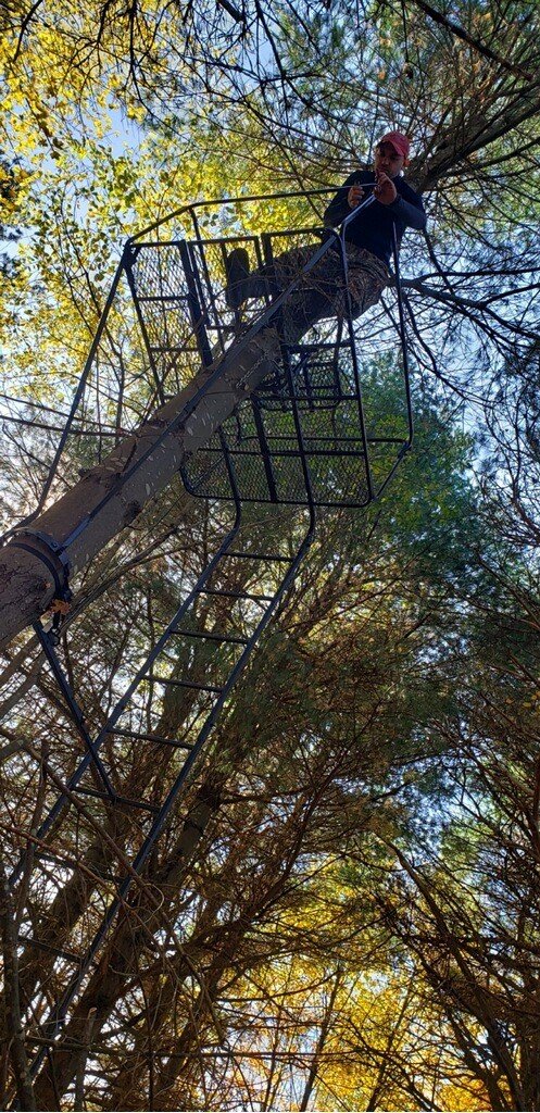 BaseMapOutdoors's tweet photo. Don't forget to drop your guess markers by 6:00pm PST tonight for a chance to win a Reign 360 treestand from Monarch.  This is the prefect time to win the treestand as hunters are starting to get out and scout ahead of the season.

#geardrop #basemap_huntfish #owntheoutdoors https://t.co/iA3z1xX9zt
