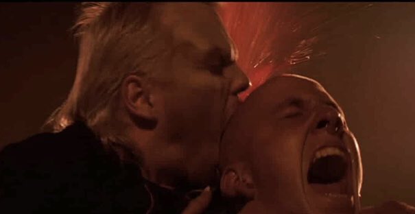 Kat_deuxj_diva's tweet image. a film that had it all #intrigue #cluelessMom #twoCoreys #FrogBrothers 🐸🐸 #LostBoys #santacarla #theLostBoys #gory #violence #murdercapitaloftheworld #movieswithimpact 🎥🎞 #JoelSchumacher