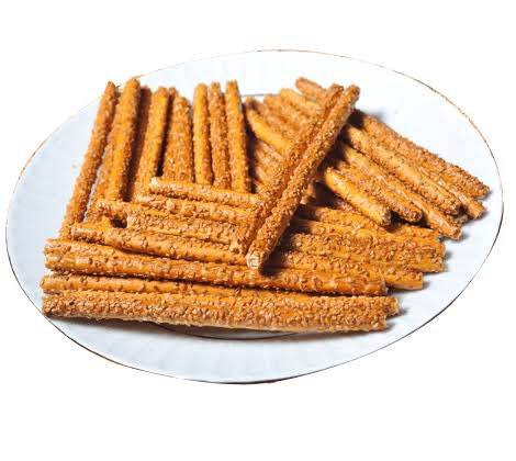 Kardeşi kardeşe kırdıran çekiliş zamanı geldi, bu twiti rt yapan bir kişiye susamlı evet yanlış duymanız bir paket susamlı çubuk gönderiyoruz. Bu arada susamın kilosu 60 TL, umarım ihtiyaç sahibi birine çıkar🥰🥰🥰