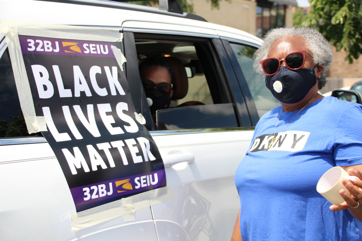 32BJSEIU's tweet photo. Thank you to members, allies and everyone who made our #JuneteenthDrivetoJustice in Newark, NJ a huge success! More photos: https://t.co/3qiCdFqy2Z #BlackLivesMatter https://t.co/Hl6H4HatIv