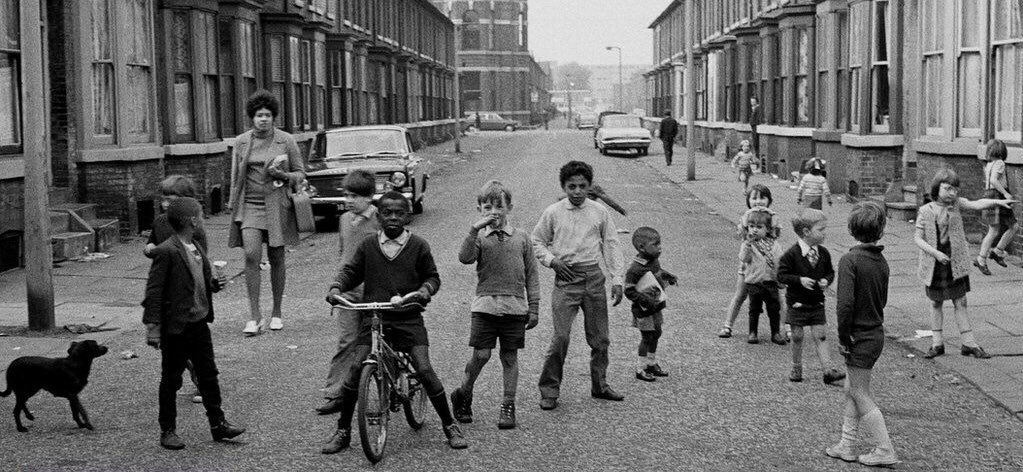 sujculture's tweet photo. You got to fight for your rights / Black people, unite / Dem a Sus, Dem a Sus, right here in the Moss / Dem a Sus, Dem a Sus, don’t let them pressure us
🎸#HarlemSpirit 🐝#Manchester #MossSide 💻Watch https://t.co/pg9K9QTopy💻TV https://t.co/hvQGbbJLrL 💻https://t.co/SPWNGOBv3R https://t.co/udYO5IgqGC