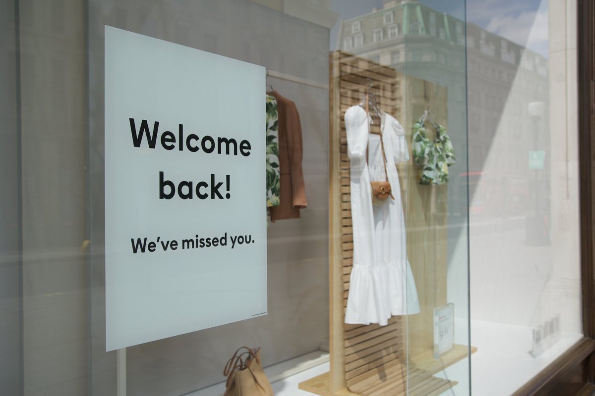 bindyhq's tweet photo. Selling during #COVID19 #merchandisingtip #3: Pivot your current offerings. @NRFnews notes consumers are shopping for products related to new hobbies and are anxious to celebrate holidays. Think about how you can reposition your products for these trends. https://t.co/EkHIaYIVUA https://t.co/PgAeyTcpYR