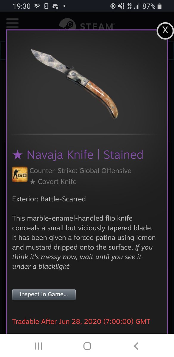 Do you guys see something interesting?.... 

I can! One is already in a #CSGOGiveaway 

To other one not.... 
Maybe with anough support i will give the FT navaja knife stained away!

Maybe at 1k followers?