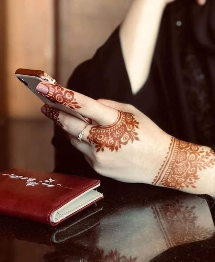 Jaihindsonu59's tweet photo. सुनो...
आज फिर उसने
फोन किया था
#यारों...
ये जानने के लिए कि
मैं उसका #Nomber
जनता हूं या नहीं...💔😢
#बज़्म
#बाँसुरी
#एक_आरजू
#lovely
#sanyasi 😢 https://t.co/nnHX4e1ikY