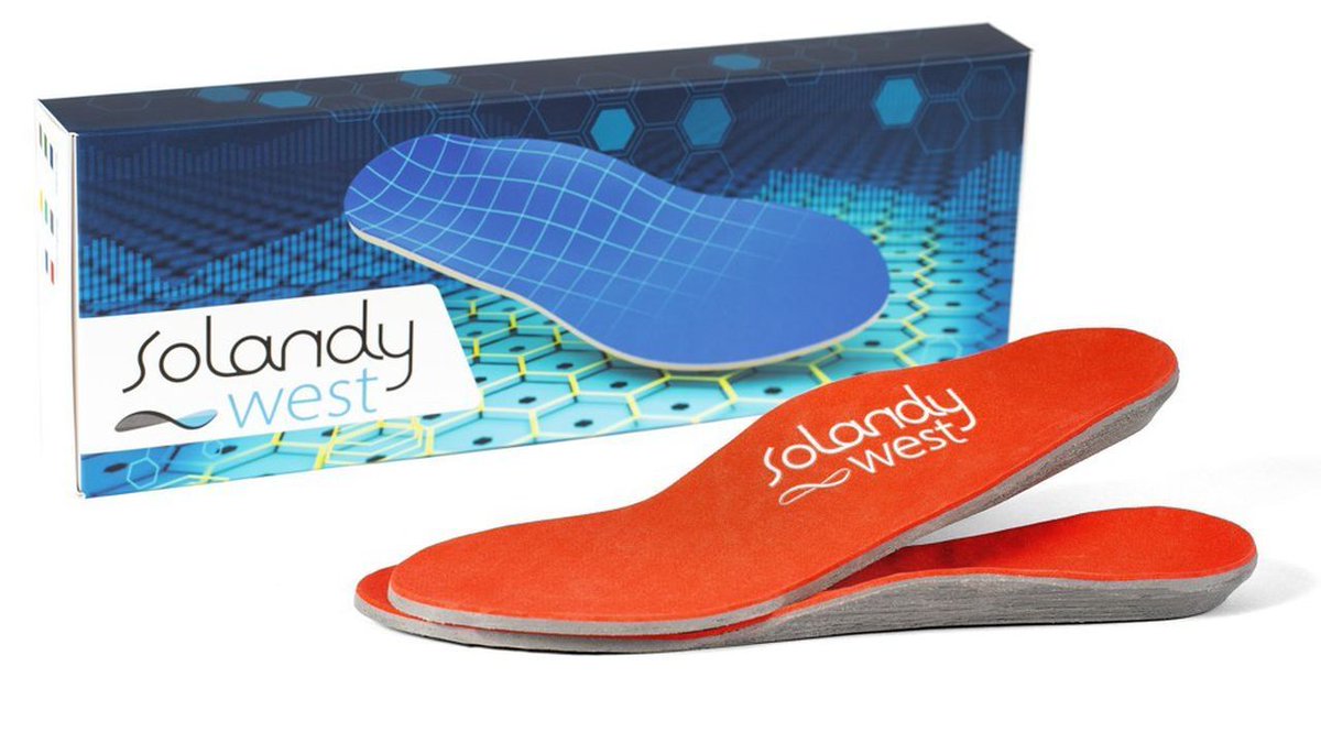 FlashTweet's tweet photo. 4️⃣🧡[#CoupdeFlash] #SolandyWest invente la semelle de chaussures à base d'huîtres https://t.co/HUUTs4OTuq v/@LesEchos 

💬 Imprimées en #3D, elles épousent la forme de la voûte plantaire et limitent les échauffements

#innovation #FrenchTech #ecoconception 
#FlashTweet⚡️ https://t.co/2VvSZgqYhw
