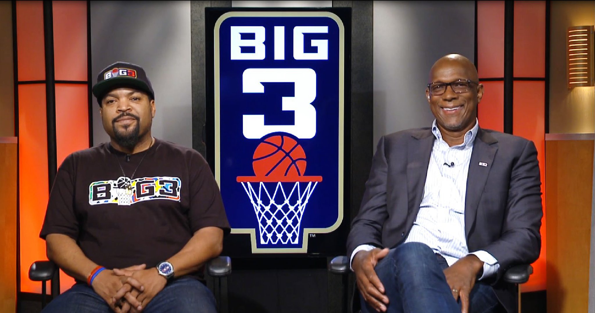 Happy Birthday Clyde Drexler! The former Star and commissioner is 58 years old today! 