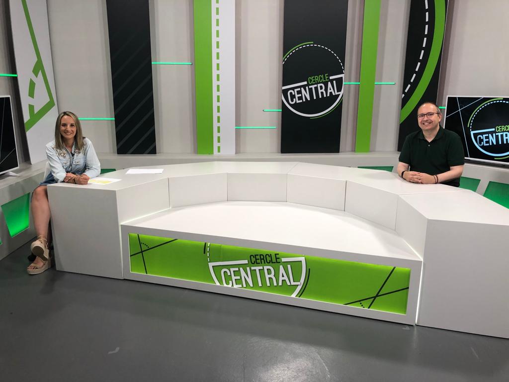 CanalReusEsport's tweet photo. 🏓🏀⚽ #CERCLECENTRAL | Avui, últim programa de la temporada, dedicat als equips poliesportius: bàsquet, tennis taula, futbol sala, i més!
📺 A les 20:30h a Canal Reus

No us ho perdeu! https://t.co/pM5Q8hFMeG