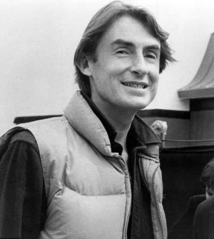 horrorlosers's tweet photo. Ha muerto a los 80 años JOEL SCHUMACHER, director del clásico de vampiros JÓVENES OCULTOS y nombre muy asociado al fantástico (BATMAN y ROBIN, FLATLINERS) y al cine de terror (8MM, BLOOD CREEK). Entre sus thrillers más famosos está la inolvidable UN DÍA DE FURIA. Descanse en paz. https://t.co/6kgmZDqIo2