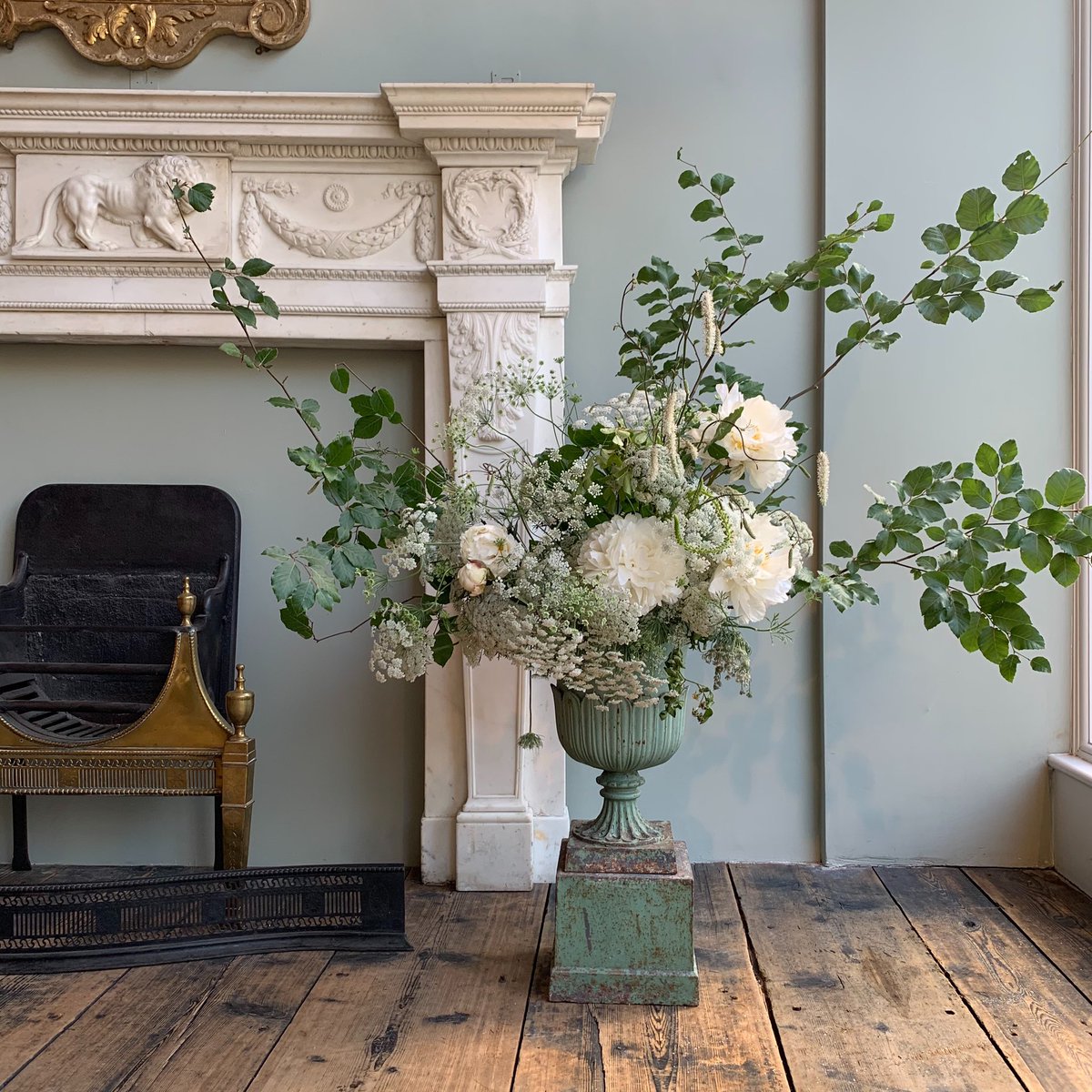 JambLtd's tweet photo. Flowers fill our London showroom to welcome our clients back through the door https://t.co/eERuvSa5Eu https://t.co/ddBdzr66RX