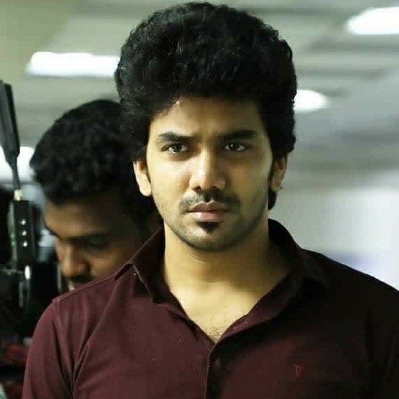 Vinoth_13Kumar's tweet photo. Age is just a number na ❤️

Once again Wish U many More Happy Returns Of the day Na 😘😘
Live long stay blessed 😍
@Kavin_m_0431 
#HappyBirthdayKavin #Lift  https://t.co/2ygxa6oMsi