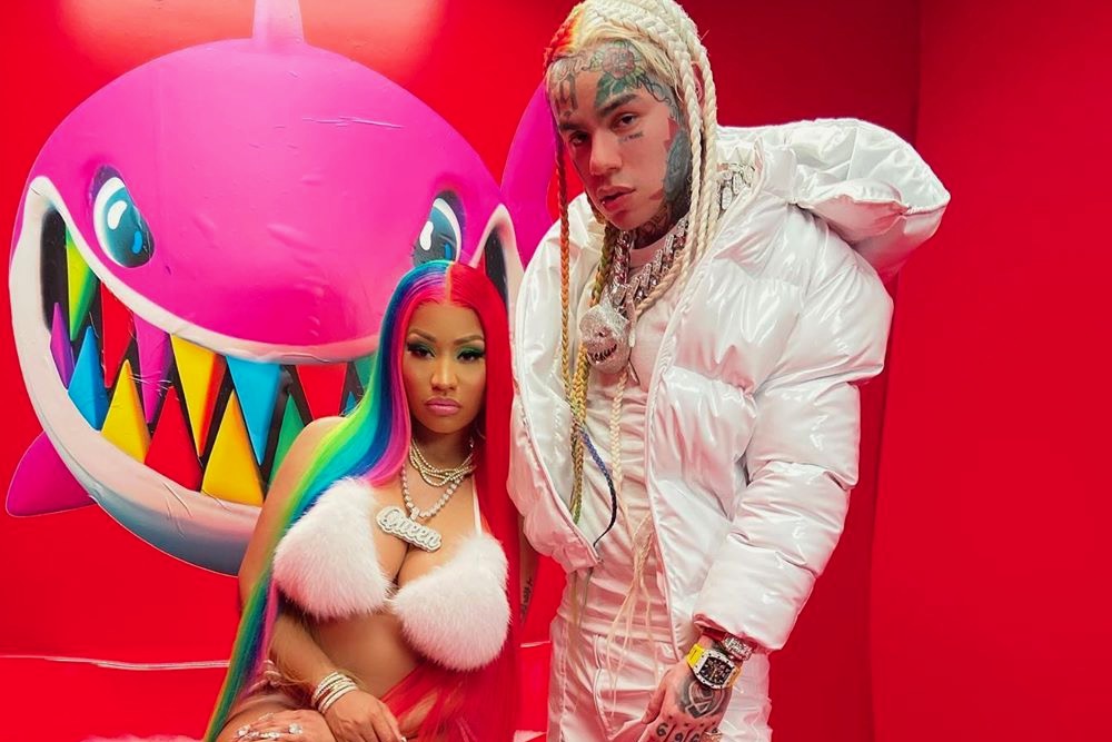 6ix9ine and Nicki Minaj's #Trollz debuts at No. 1 https://bit.ly/2Nhmz...