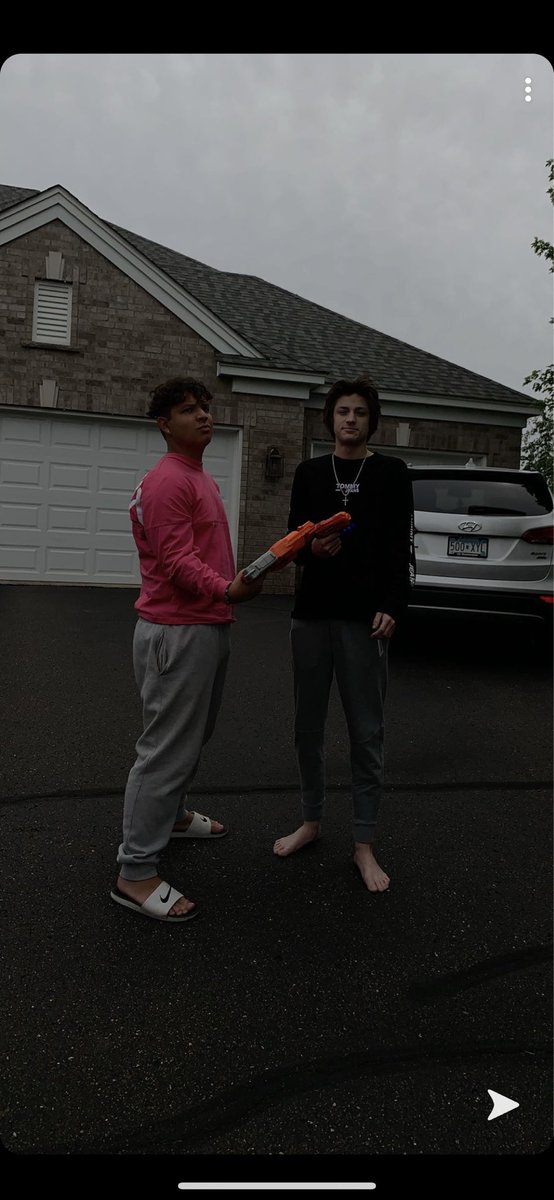 wtb25305306's tweet photo. @WoodburyNerf Big bro blicked that nigga on foenem parker killed zack #thxlilbro 🤪🥱😴🔫 https://t.co/g9ZdWnGW2Q