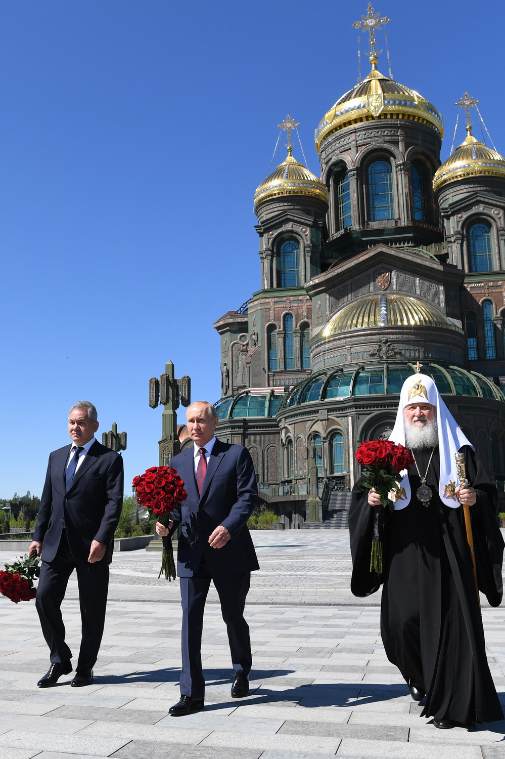 Rusija otvorila jednu od najvećih novoizgrađenih crkvi na svijetu - Page 4 EbIyLhUXQAoAFoB?format=jpg&name=large