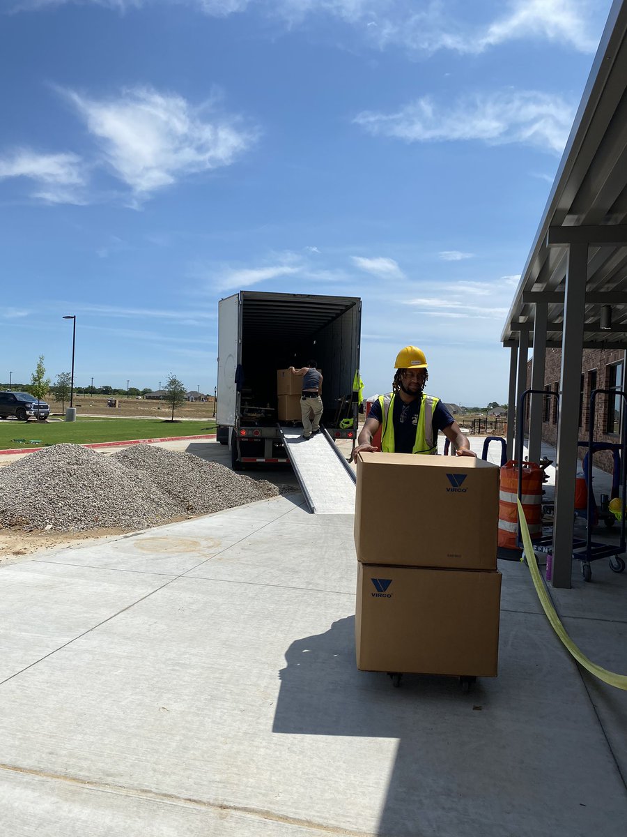 FullerElemAISD's tweet photo. Classroom furniture arrived today! @aubreyisd #gettingsoclose https://t.co/XWlVqVULYt