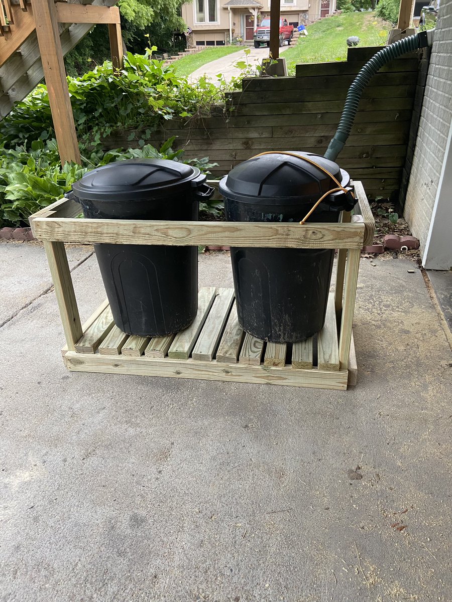 ParQay's tweet image. Trash Can Holder (50Lx25Wx30h) Quick little project #CustomerRequest