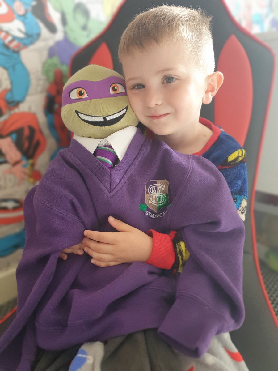 StMonicaMilton's tweet photo. What a fantastic picture & teddy to put in his window for all of our new P1s to look out for! #lookoutforit https://t.co/iD2NXcpw3G