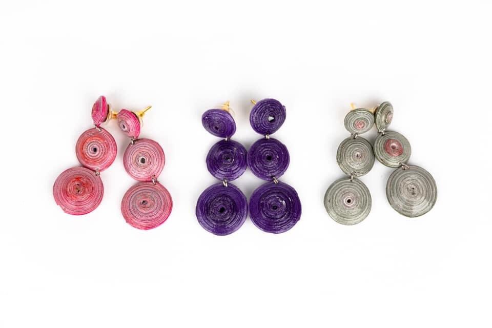 More of this beauty is on its way from Uganda to us! Our newest style - and popular to wear any time! Hand-made by our talented artisans in Uganda from recycled paper. 

#afribeads #uganda #africa #paperbeads #ethicalstyle #ethicalliving #ethicaljewellery