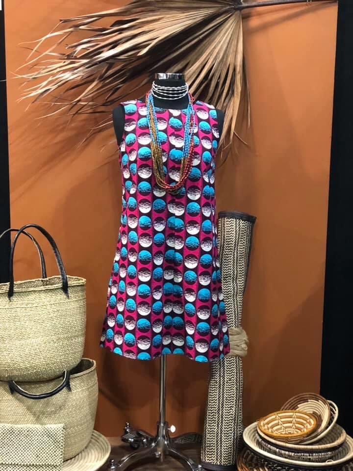 Pretty winter look with AfriBeads! Each bead is handcrafted by an artisan in Uganda. Paper is cut into triangles, then rolled into a bead. The beads are strung on wire and lacquered. Wonderful to wear such incredible, intricate craftsmanship. 
#fairtradeshopping #ethicalshopping