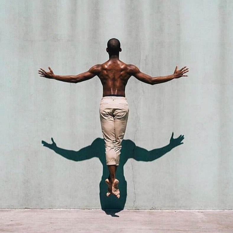 We are capable of so much more than we think. How much more could we achieve if we didn't limit ourselves?
#WeAreLimitless
📸 via @melika.dez