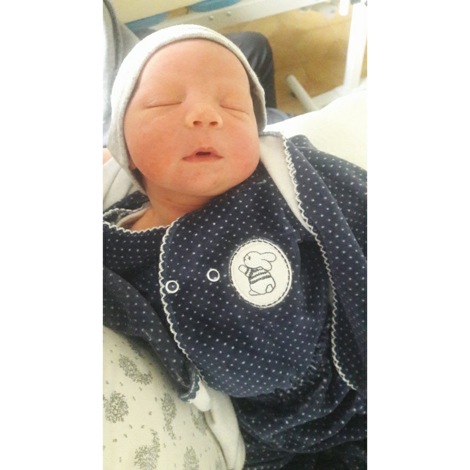 milucha_m18's tweet photo. Llego Liam Román Maciel el día 18 de junio de 2020 pesando 3,660g a las 7:50 am y midiendo 50cm . 💕 viniste para cambiar todo hijo te amo mi vida 😍 https://t.co/rRdvprLy2U