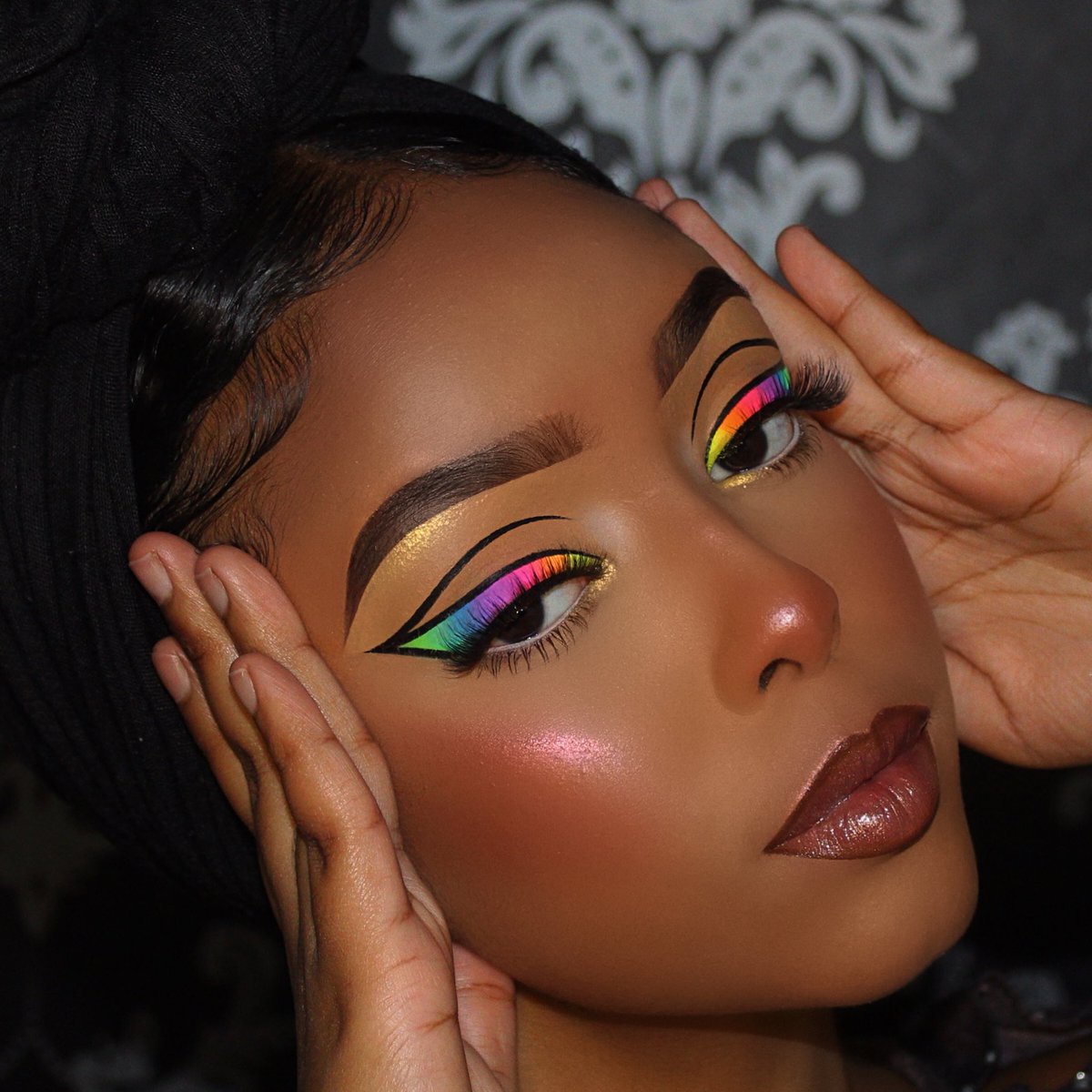 Taste the rainbow 🌈 
#pridemakeup #PrideMonth