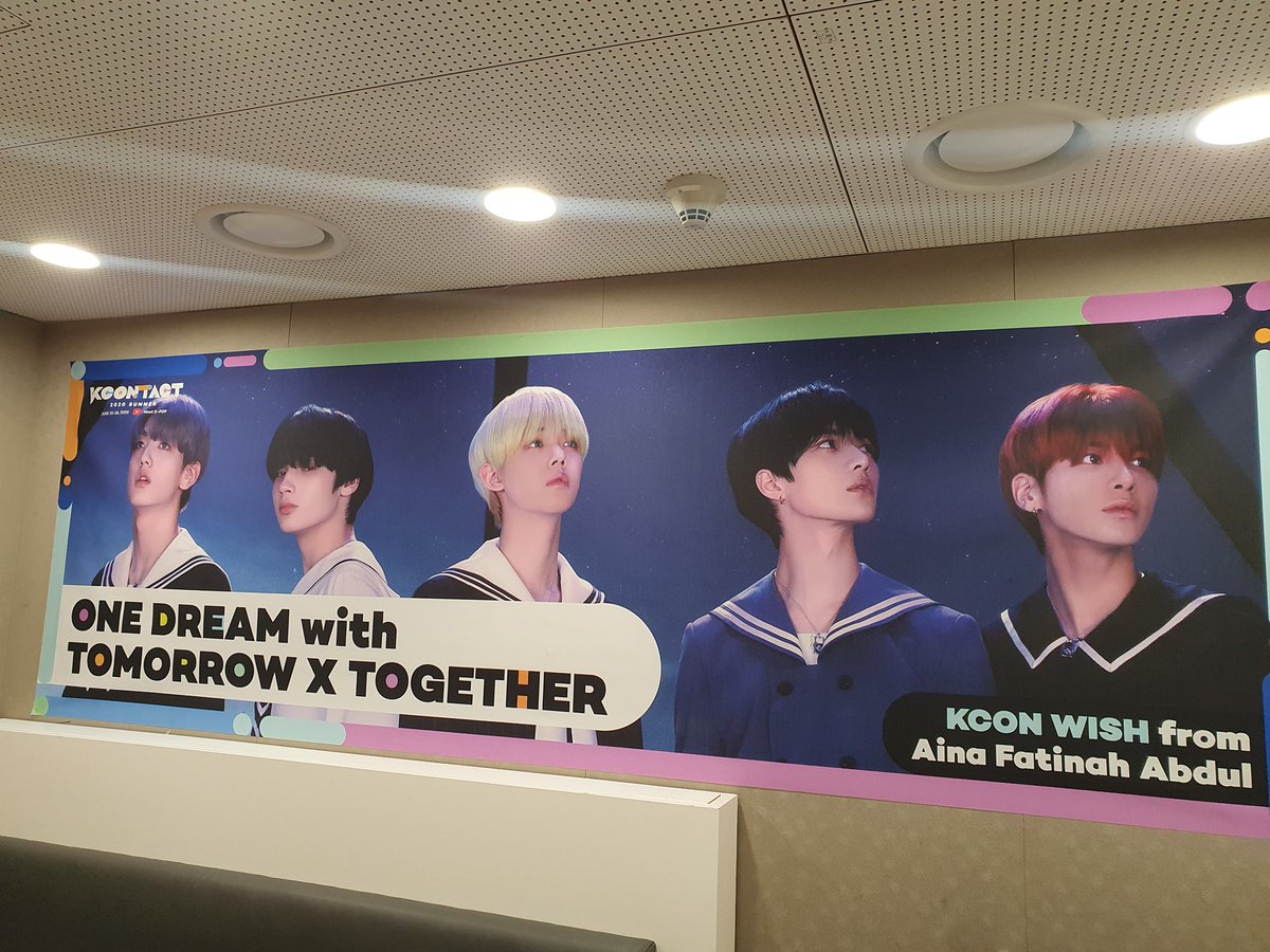 TXTColombia's tweet photo. FOTOS | #TXTatKCON
TOMORROW X TOGETHER para KCON:TACT SUMMER 2020.
#TOMORROW_X_TOGETHER #TXT
#투모로우바이투게더 @TXT_members @TXT_bighit https://t.co/i33TMn5qGf