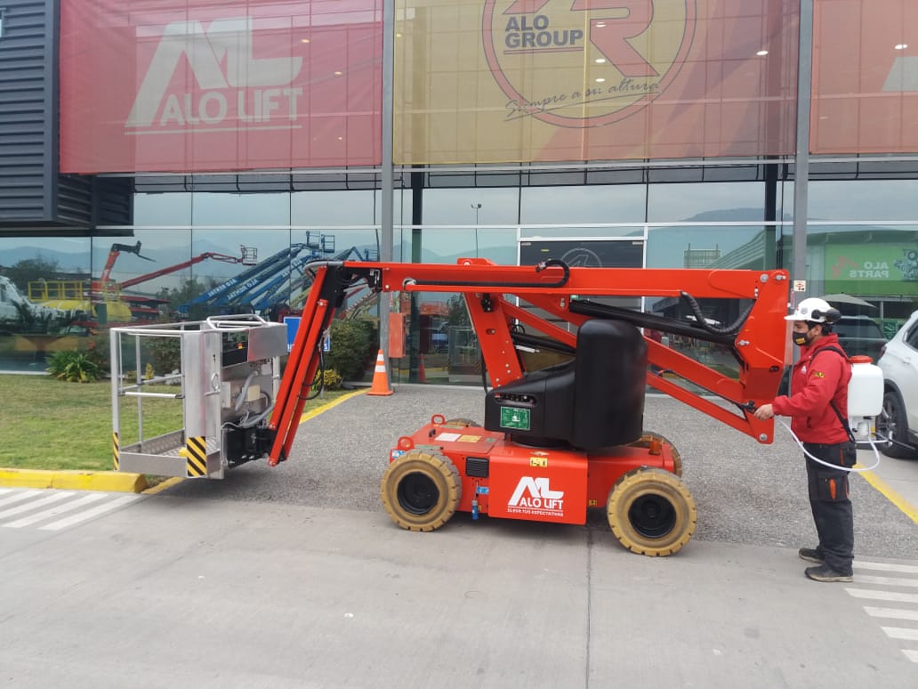 Alo_Lift's tweet photo. Zona de Certeza #ALOLift y sus protocolos de limpieza de equipos. Contáctenos a través de sitio web para compra de alza hombres en red de sucursales en Chile: https://t.co/oZ1QgBxONN https://t.co/vMfElgfKuA