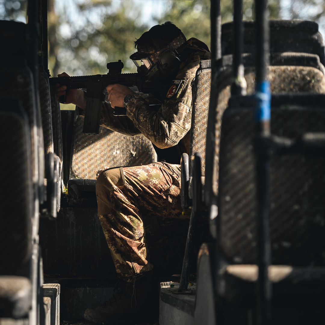 Planeteclipse's tweet photo. The cool kids ALWAYS sat at the back of the bus.
πΈ Michael Hoffmann
#eclipsemagfed #emf #magfed #milsim #camo #bus #coolkids #planeteclipsepaintball #planeteclipsemagfed #magfedmonday https://t.co/oru8fW0N2a