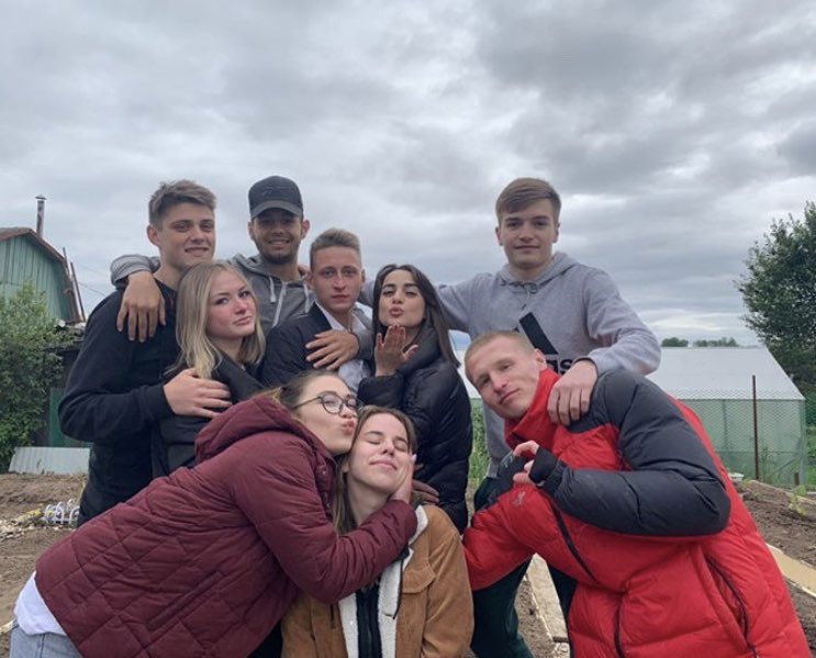 mrKochet14's tweet photo. пошумели 🤙🏻🤟🏻 https://t.co/FvBFE8HPEf