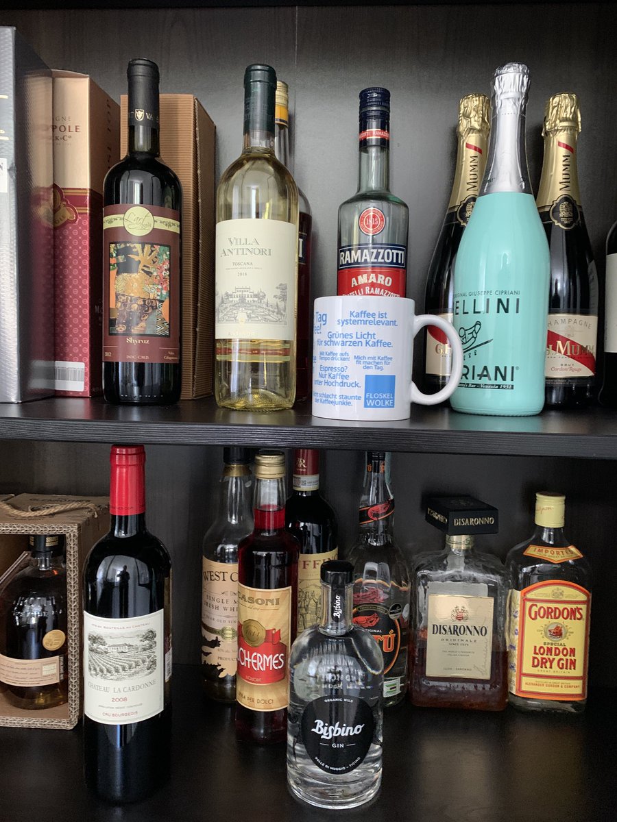 Duerckheim's tweet photo. Antinori Ramazzotti Floskelwolke Bellini https://t.co/l1C0iGfxTD