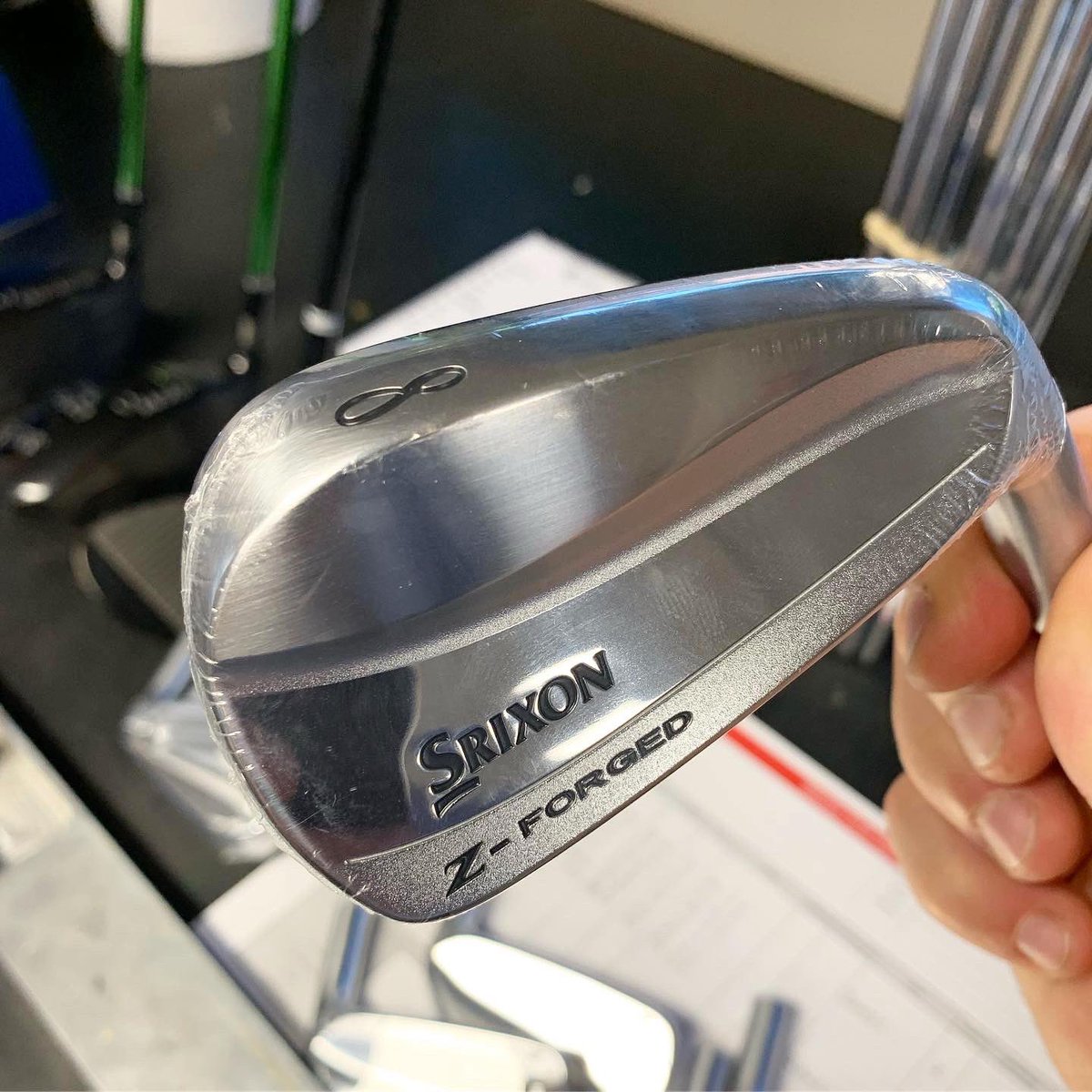golfnation_'s tweet photo. 👀 @SrixonEurope #ZForged Blade! #SrixonGolf #TourTruck #EuropeanTour https://t.co/exExOoge26