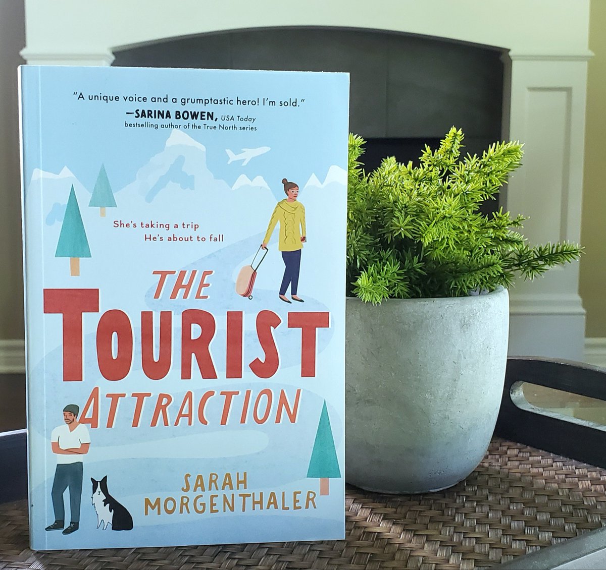 KayleeZ's tweet photo. Slowing making my way through reviewing all the books I read last month.
Next on the list? The Tourist Attraction by Sarah Morgenthaler!
https://t.co/kKjyBKN5Et
#bookreview #review #book #romcom #bookblogger #bookishblog #romance #contemporary #blogpost https://t.co/XganvpxQOO