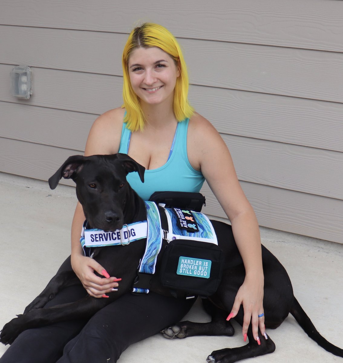 hopeispossible9's tweet photo. Luna got her first custom set in today!!!  
Thank you @PupCessories 
#servicedog #psychservicedog https://t.co/mLuWivtNSE