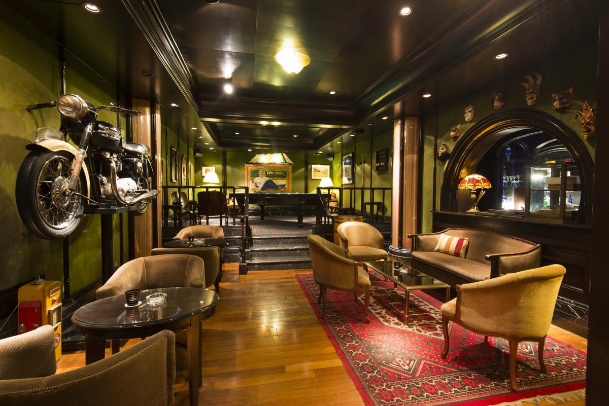 Hoy #cuidate y #QuedateEnCasa. Celtic Pub en <a href="/PanamericanoArg/">#VivíPanamericano</a> te espera para disfrutar con #amigos en el #Corazón de #BuenosAires #vivipanamericano #music #glass #pub #bar #drink #drinks #wine #beer #slurp #tagblender #drinking #alcohol #yum #cocacola #enjoy #thirsty