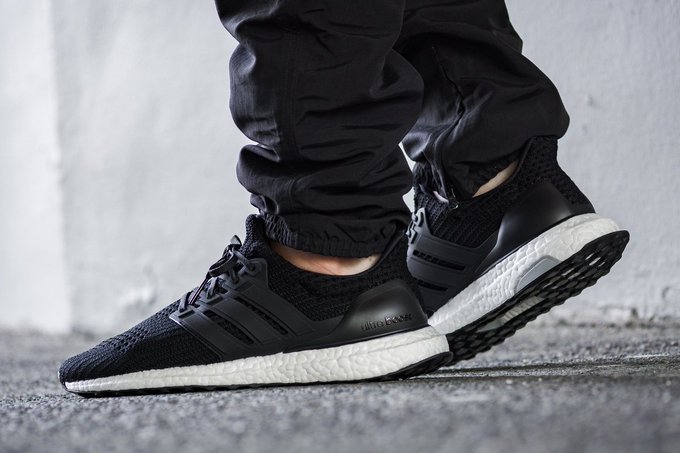 BOOSTLINKS's tweet photo. Ad: Restocked today
adidas Ultra Boost 4.0 Core Black
$135 shipped, retail $180
use code JUN25
=> https://t.co/5EJBxvm08g https://t.co/m9b5XYeRrr