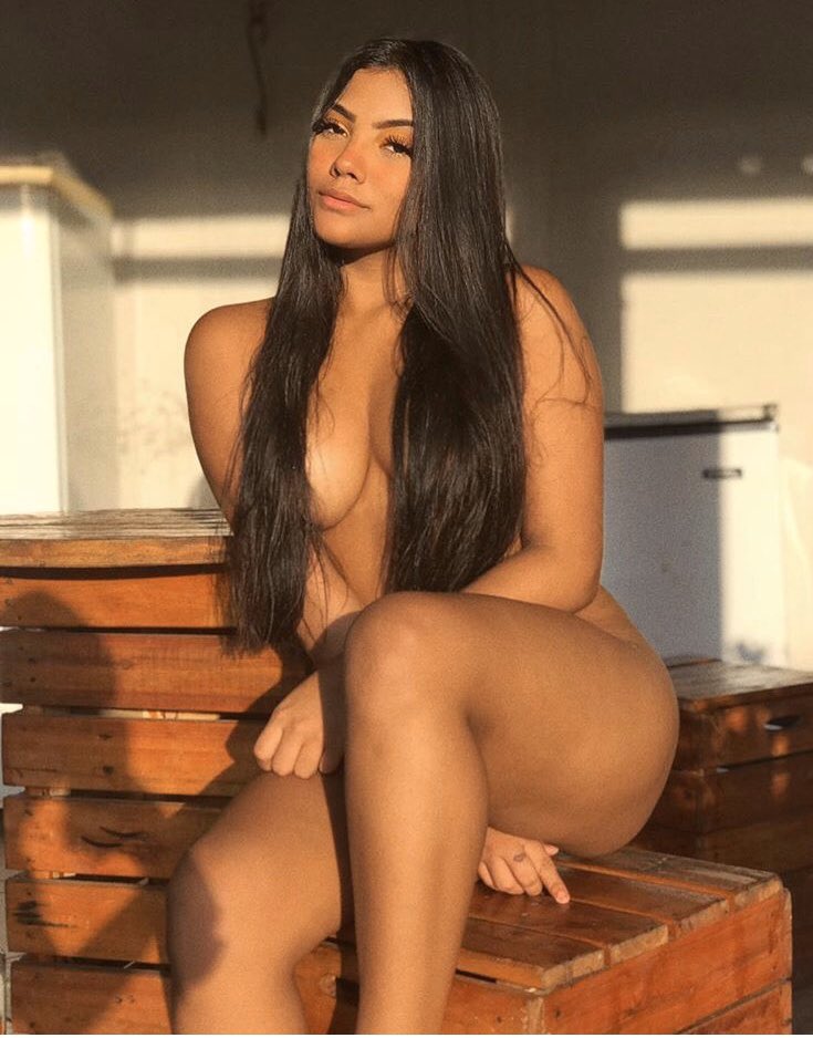 morenahSensual tweet picture