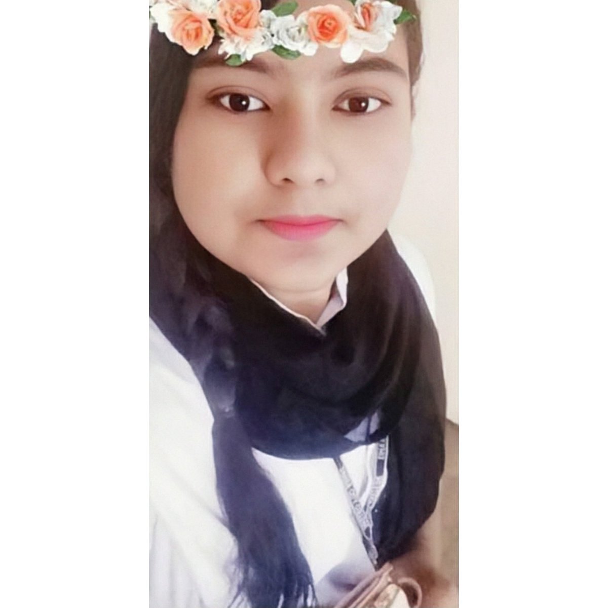 shimla_mim's tweet photo. #Citian 🤎🤍
Memories 2k19 😘
#nobinboron ✨🌼 https://t.co/HiXtqk7DkT