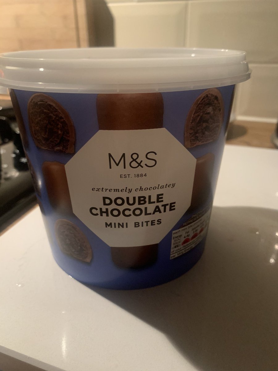 JessBanks8's tweet photo. M&amp;S you kill me https://t.co/jPDR8SfCnI