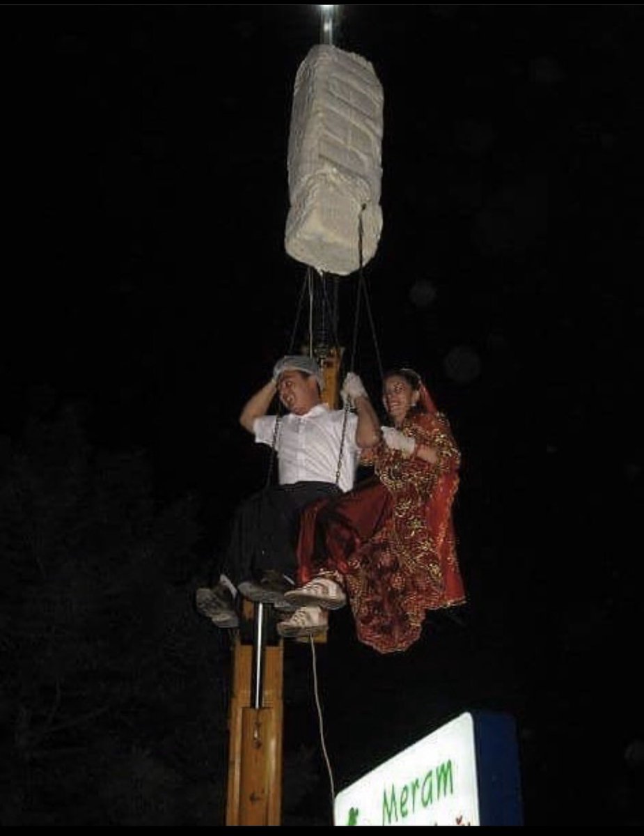 Seninle Şöyle Dondurma’dan Salıncak Yapıp Salanabilirdik Aptal 😂