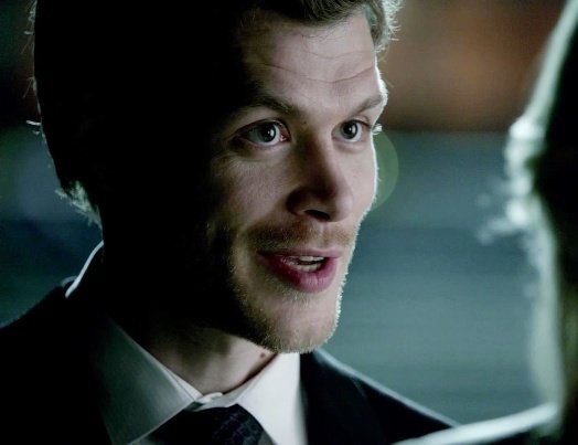 dailyklaroline's tweet photo. "he is your first love. I intend to be your last, however long it takes"
#klaroline #tvd https://t.co/yDDLAHC0H8