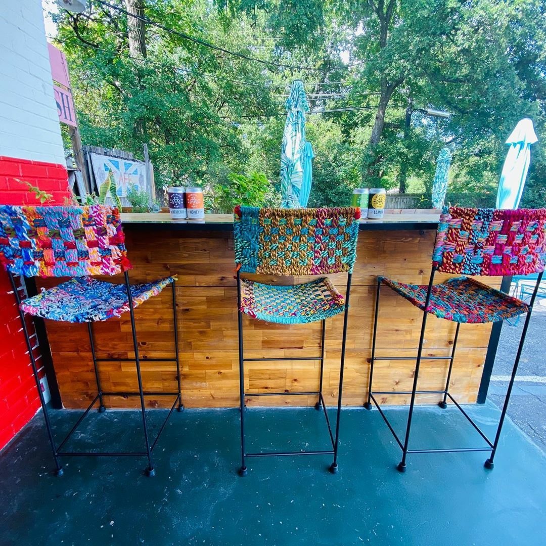 martinulisse's tweet photo. #SupportLocal @thefourfiveaustin : We are busy creating cozy, comfy spaces on our porch to hang out!! #craftbeer #meridianhive #mead #cider #boutiquewine #kombucha #coldbrew #martinulisse https://t.co/1WoVTampi2