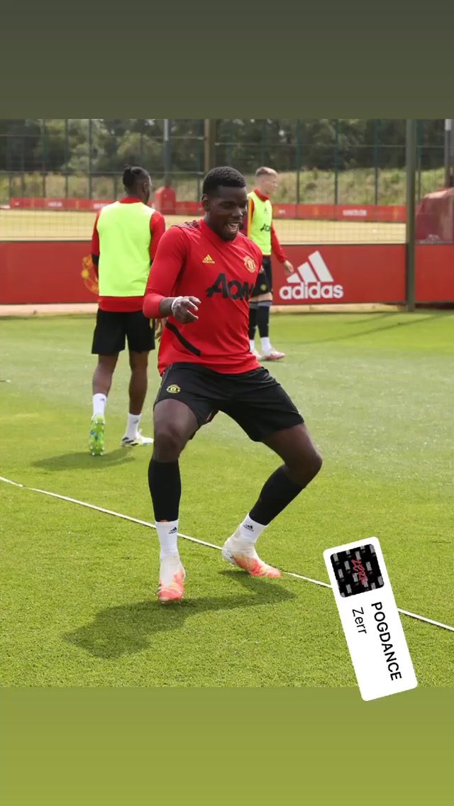 MostRandomvids's tweet photo. Nothing to see here, just some #POGDANCE #MUFC #utdheathen https://t.co/sIhDvW0qrG