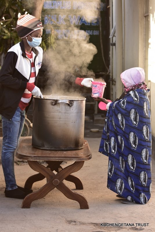 Semalho's tweet image. Day 69

Porridge: 941
Supper: 2185

Served Sadza and Sugar Beans!