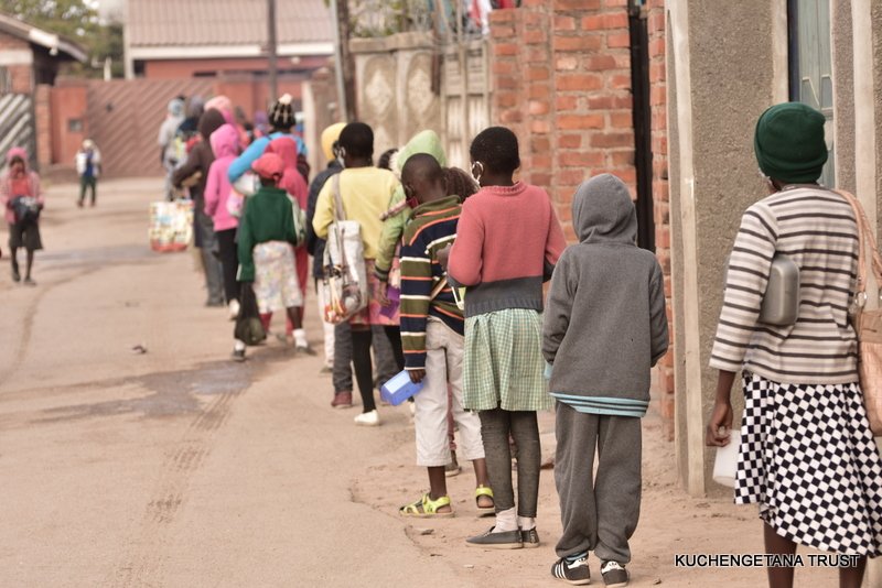 Semalho's tweet image. Day 69

Porridge: 941
Supper: 2185

Served Sadza and Sugar Beans!