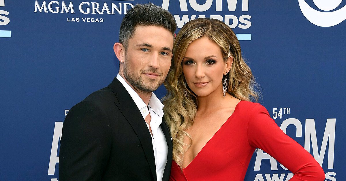 LifeInASong_UK's tweet photo. News via @People...

Carly Pearce and Michael Ray have filed for divorce after less than a year of marriage 😔

Story here: https://t.co/lUsOl3W8kh https://t.co/YkJxy6JCQg