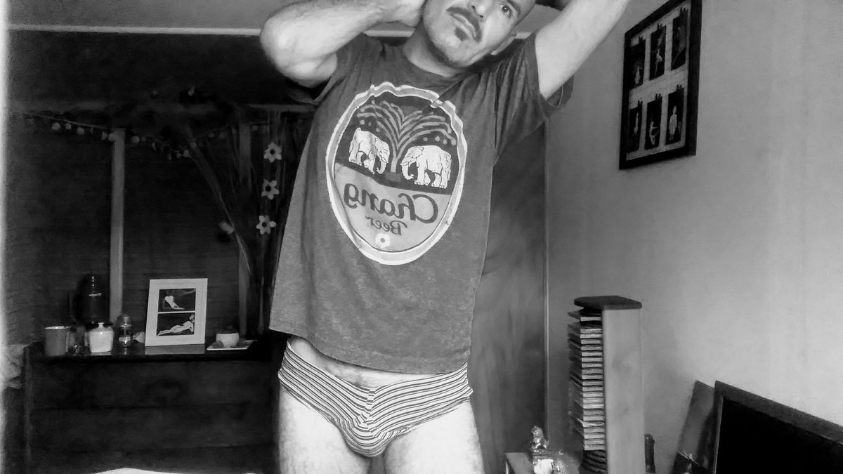 EstebanMecato's tweet photo. #LibroSinPelosEnLaLengua #literaturagay #literaturalgtb #librogay #gaybook #gay #lesbiana #visexual #intersexual #queer #gaychile #gayespaña #gayargentina #gayperu #gaycolombia #gayuruguay #gayparaguay #gaymexico #gayvenezuela #magazine #pride #gaylatino #gayhot #instagay https://t.co/Bn7FpCTYml
