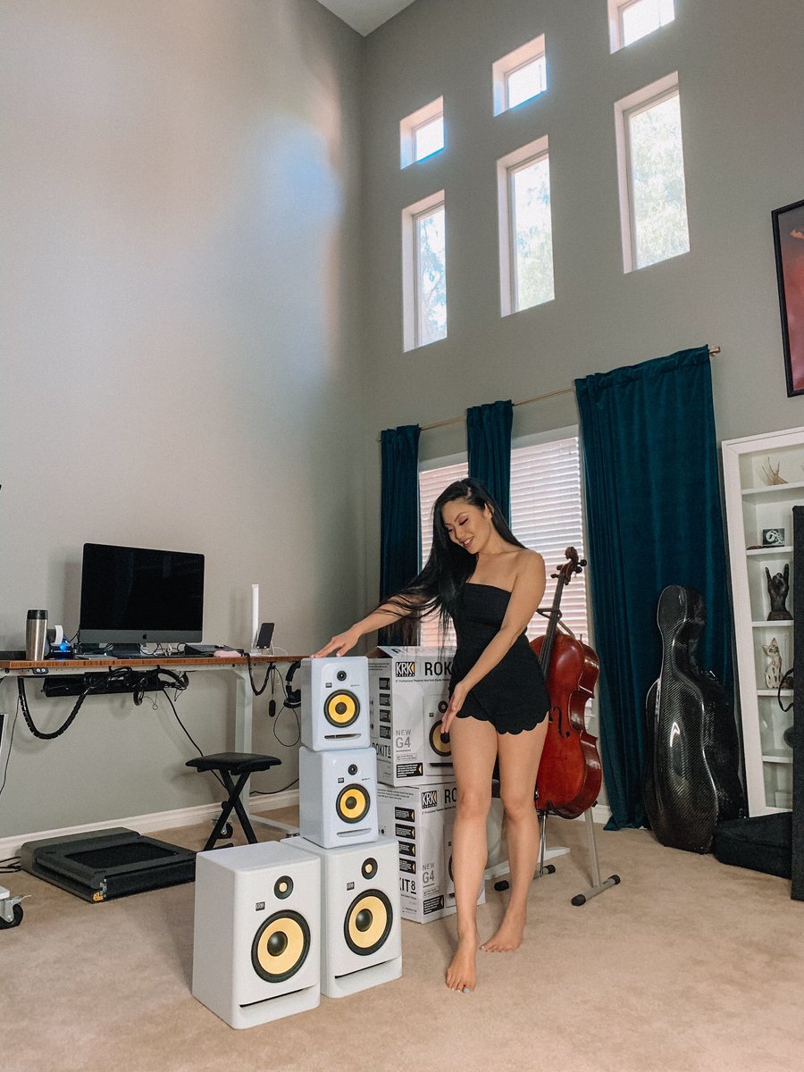 Tinaguo's tweet photo. Obsessed with my new @KRKSYS ROKIT 8 G4 Studio Monitors!! Their names are Oooga and Booga 🤣 https://t.co/oXT09OTIPS