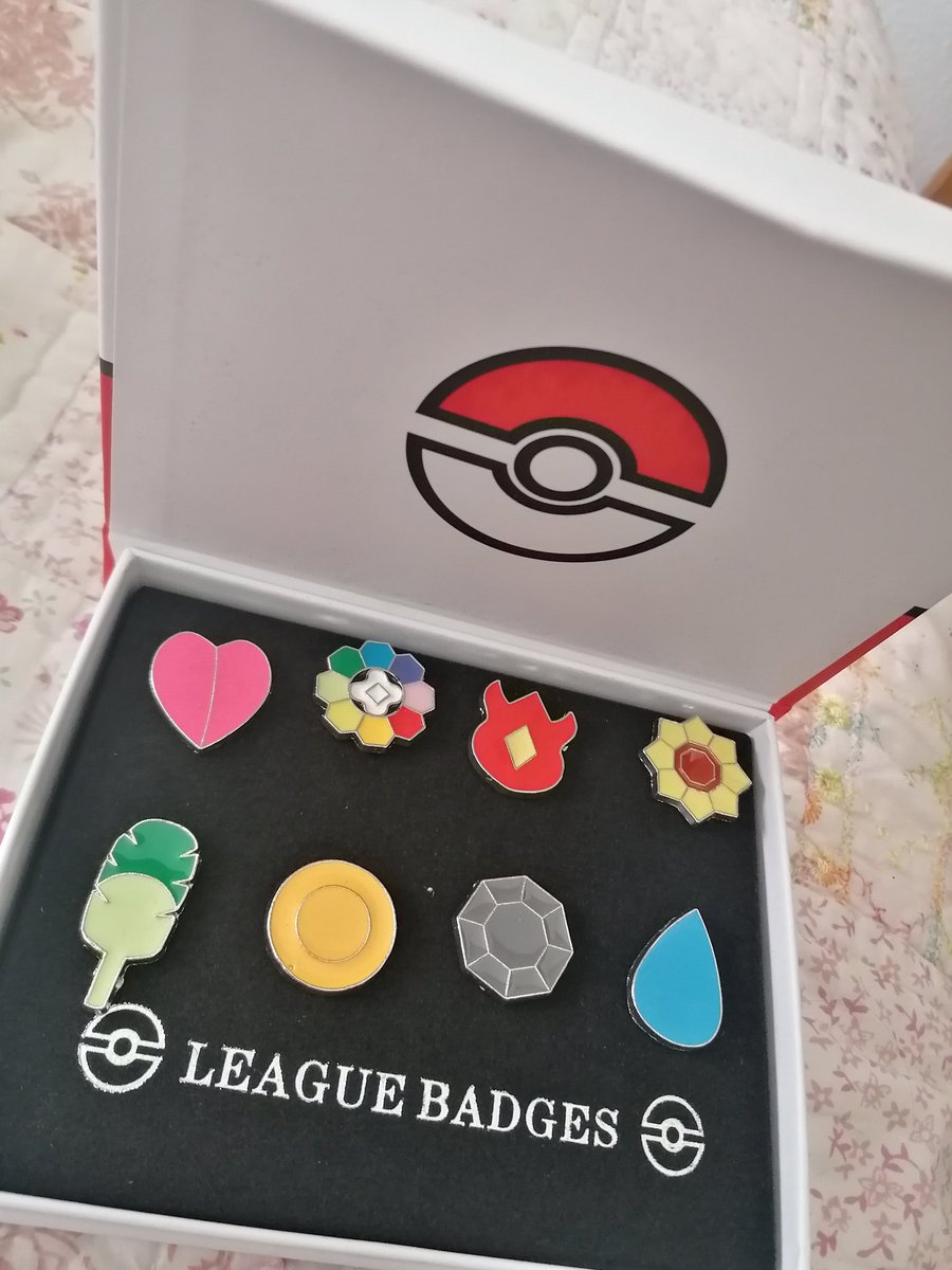 raquel_cdc's tweet photo. 🎉SORTEO POKEMANÍACO🎉
Este super pack de medallas para el mejor entrenador 🌸🌺

1. SÍGUEME

2. DAR RT

3. COMENTA TU POKÉMON PREFERIDO 🌸

El ganador el día 29, ¡mucha suerte! 🎉🎉 https://t.co/92kRi3Nyjc